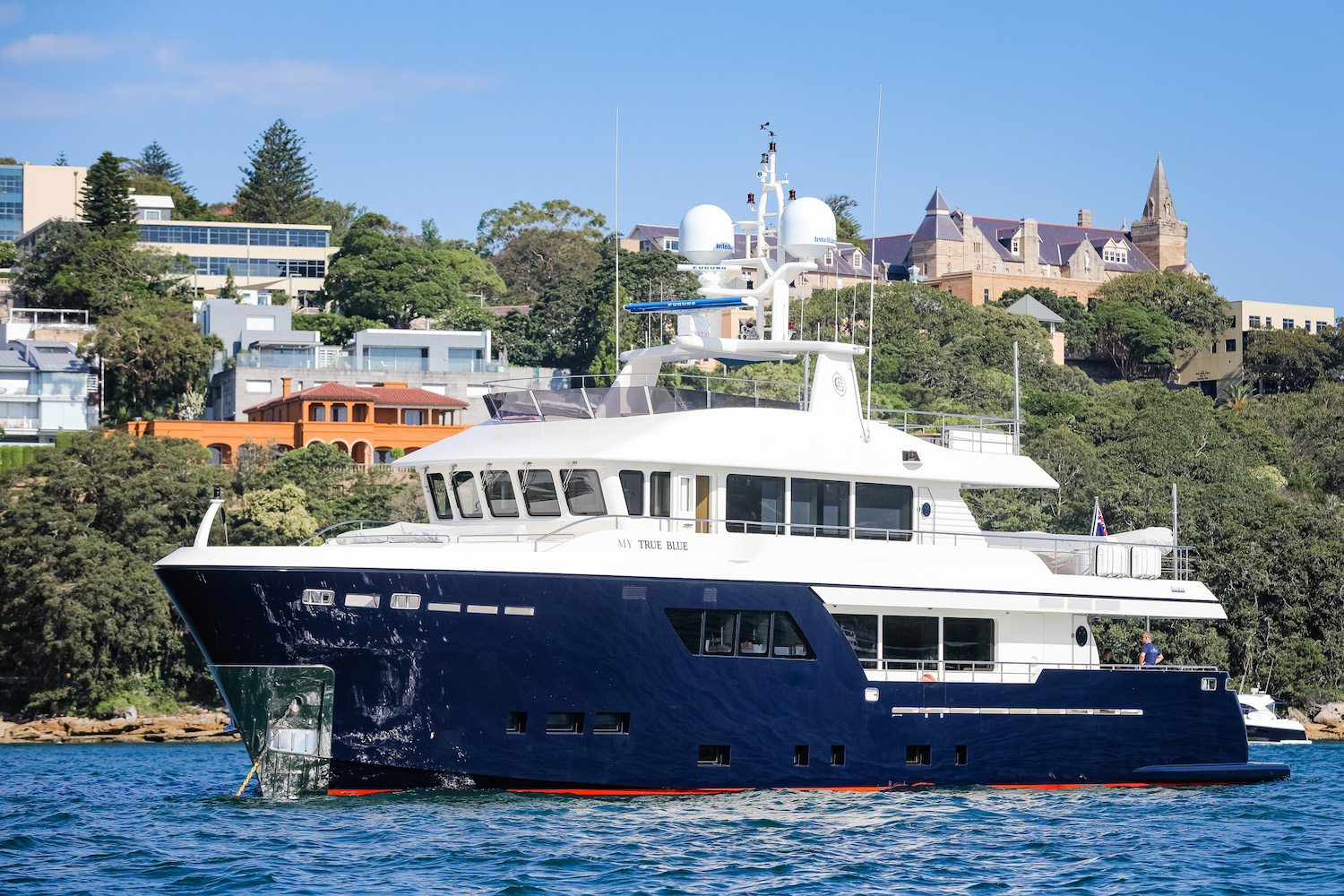 CDM Darwin Class 86