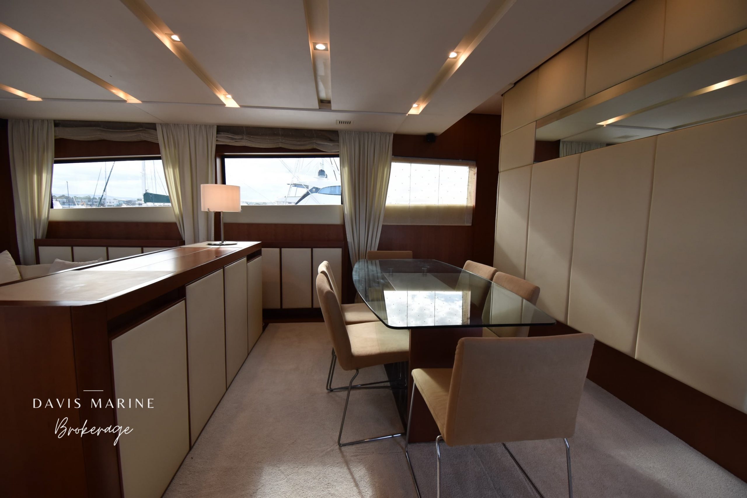 2008 Aicon 85 Flybridge