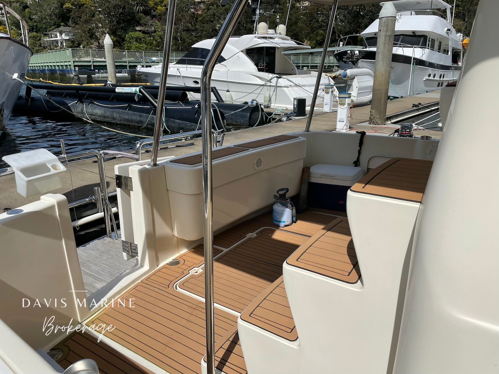 2007 Mainship 40 Trawler