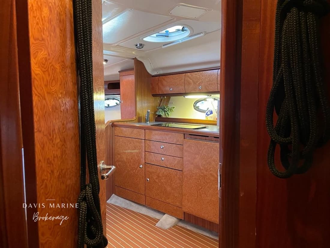 New 2003 Bavaria 32 Sport 9