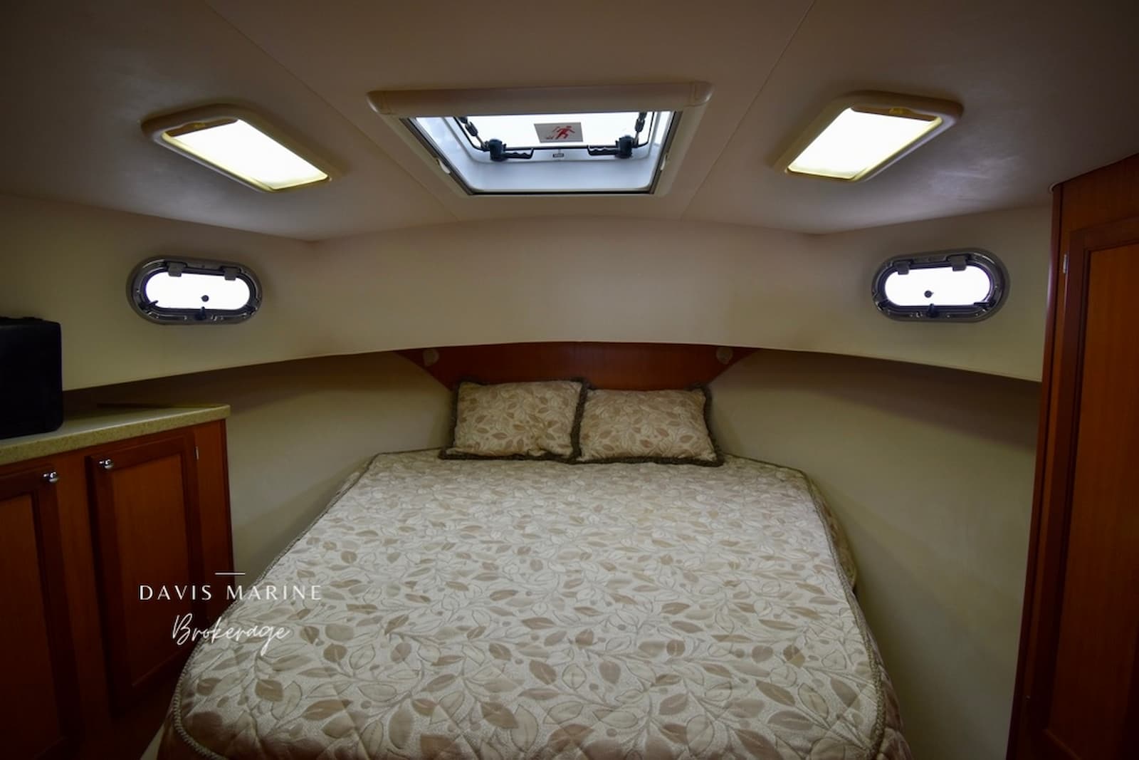 2008 Mainship 400 Trawler 20