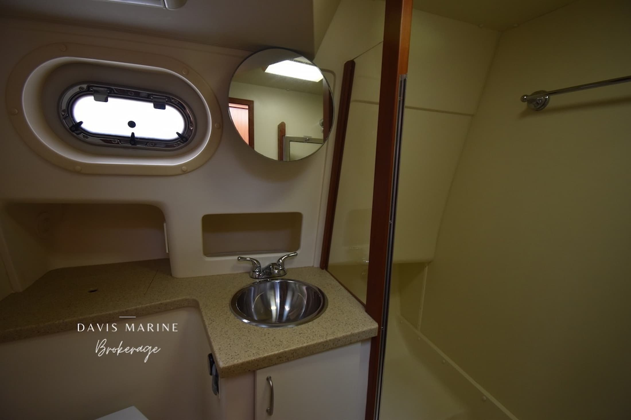 2008 Mainship 400 Trawler 24