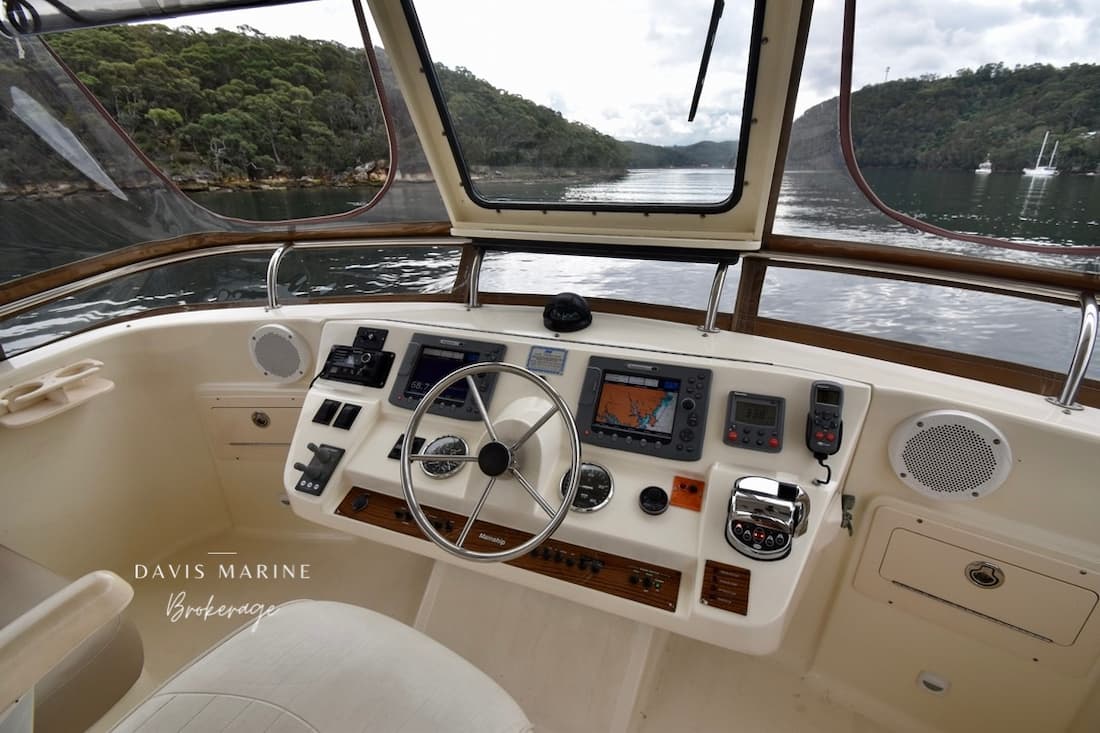 2008 Mainship 400 Trawler 33