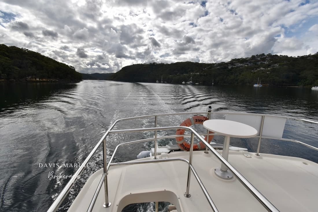 2008 Mainship 400 Trawler 35