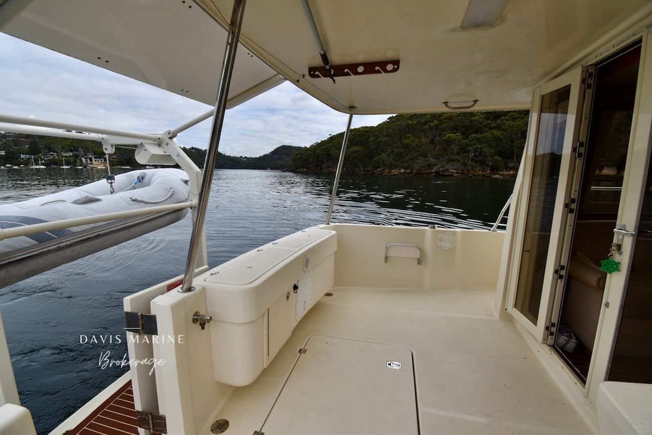 2008 Mainship 400 Trawler 38