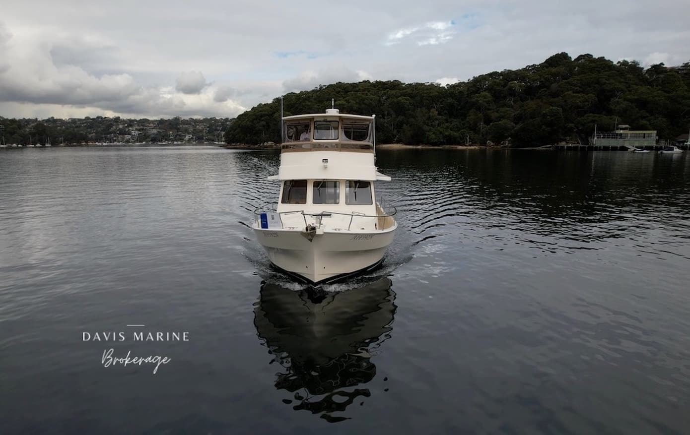 2008 Mainship 400 Trawler 5