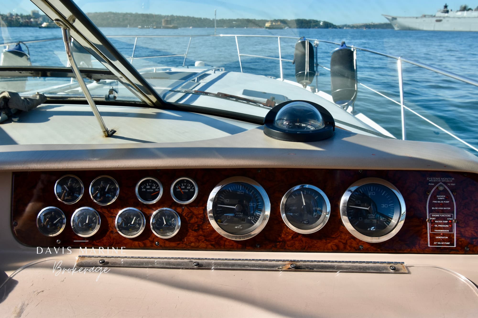 New 1999 Sea Ray 40 Sundancer 12
