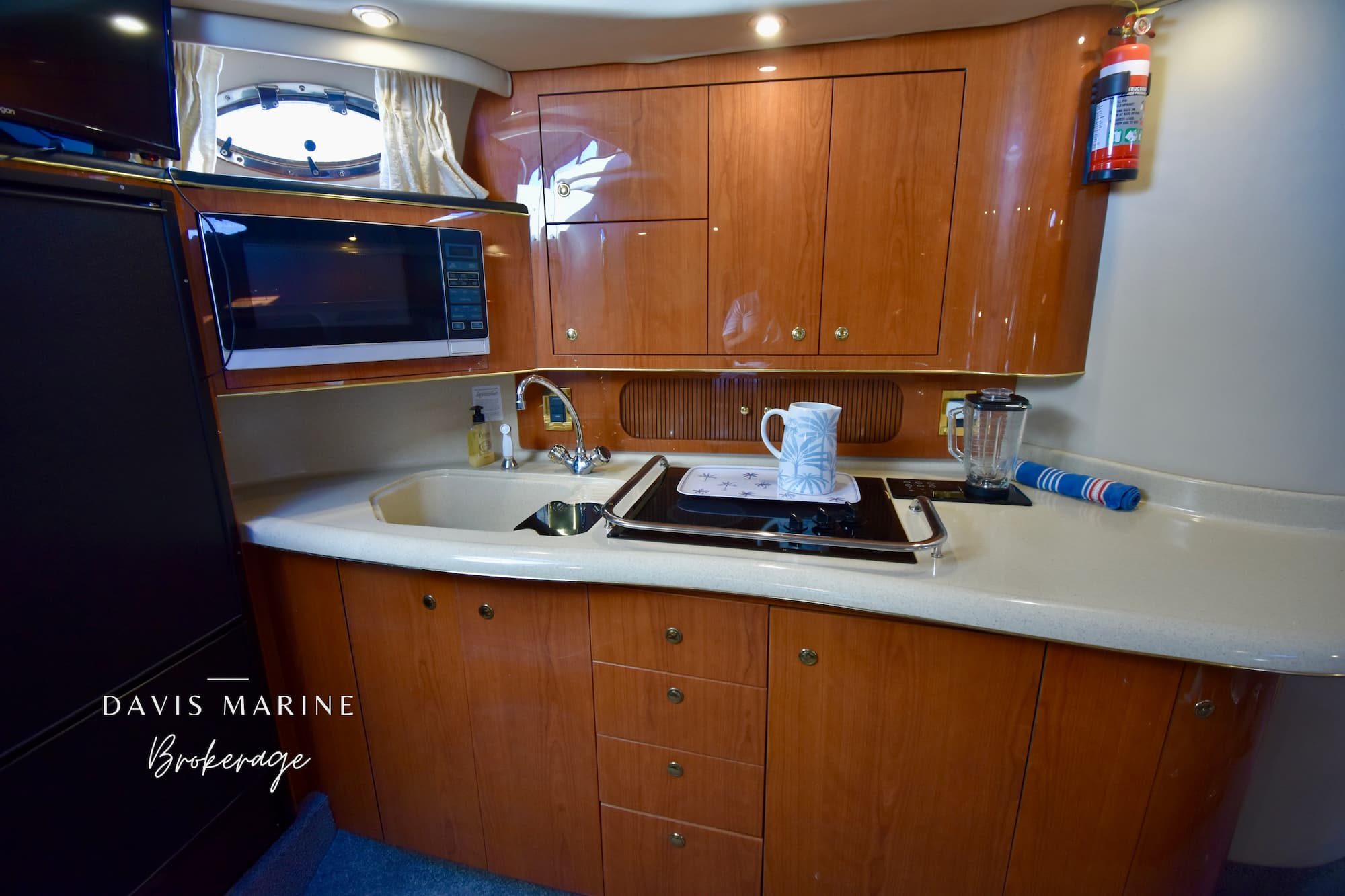 New 1999 Sea Ray 40 Sundancer 15