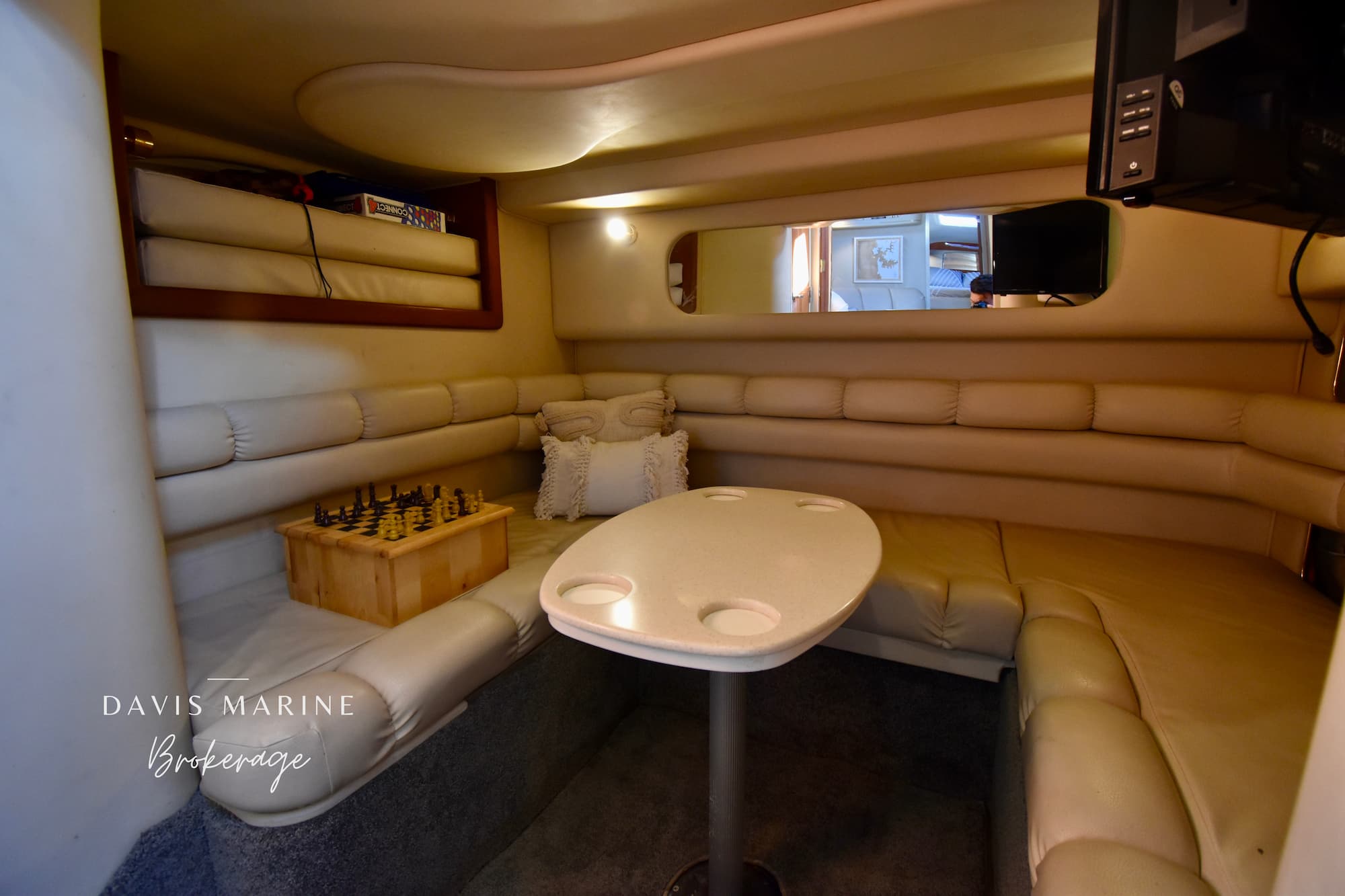 New 1999 Sea Ray 40 Sundancer 18