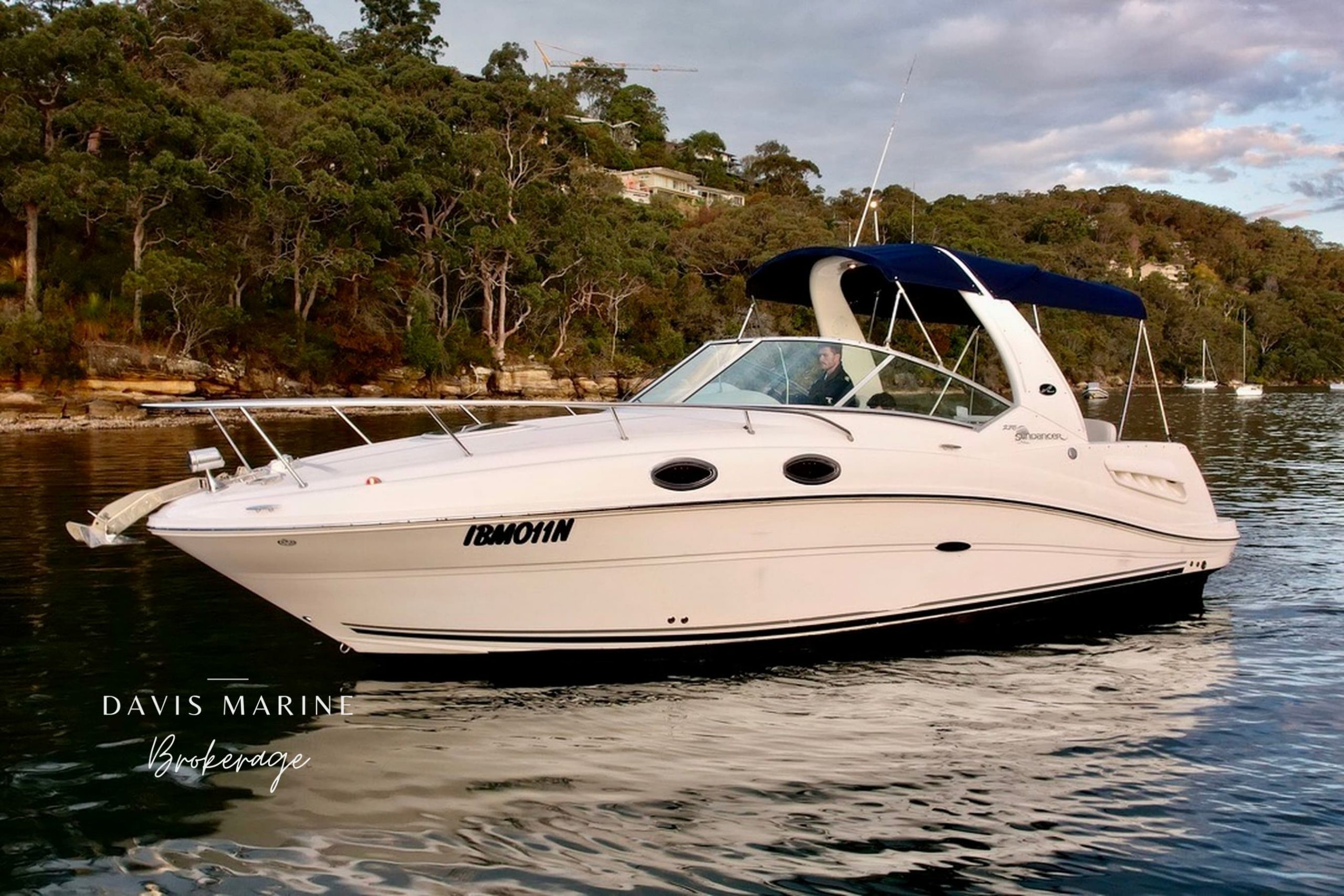 2005 Sea Ray 275 Sundancer 2