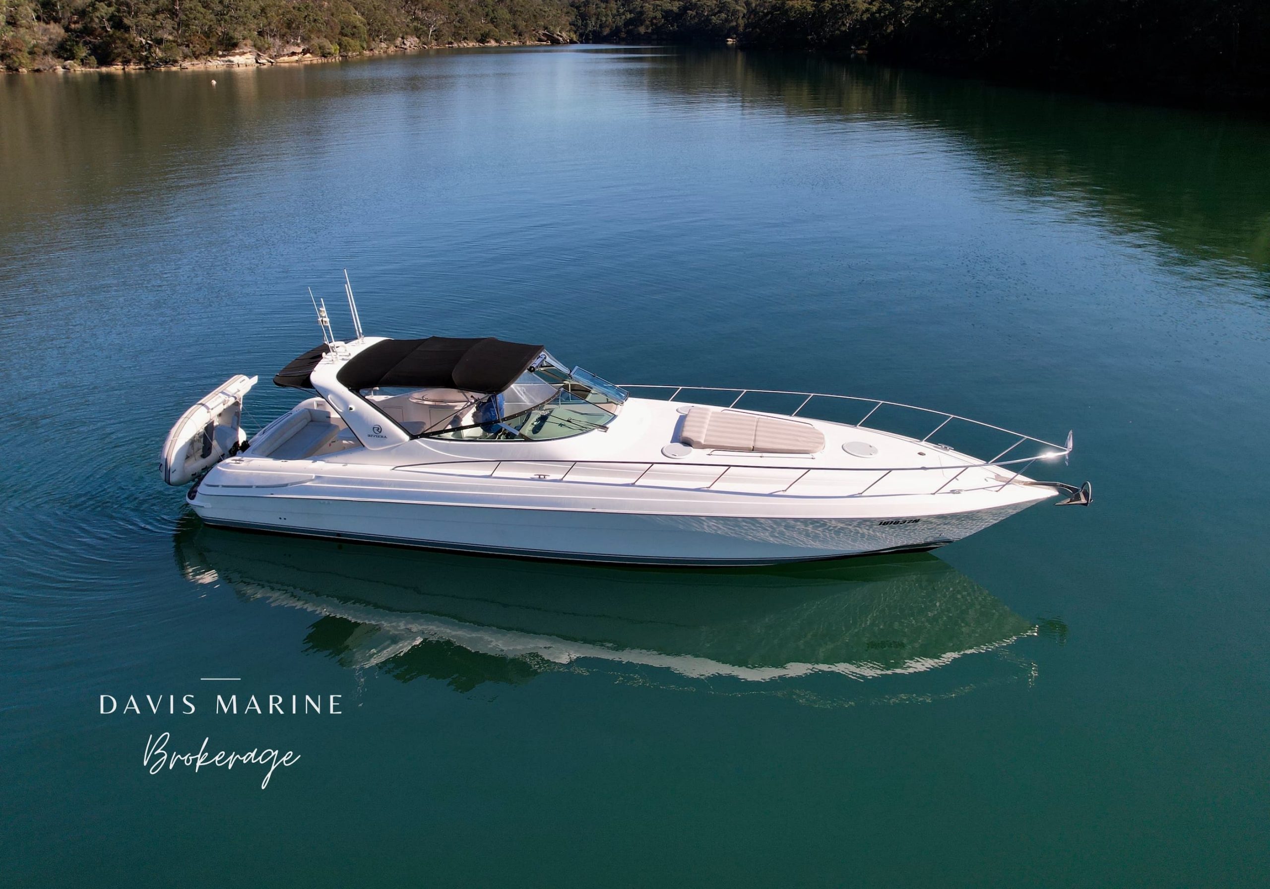 1 Updated 2005 Riviera M430 Sports Cruiser 2
