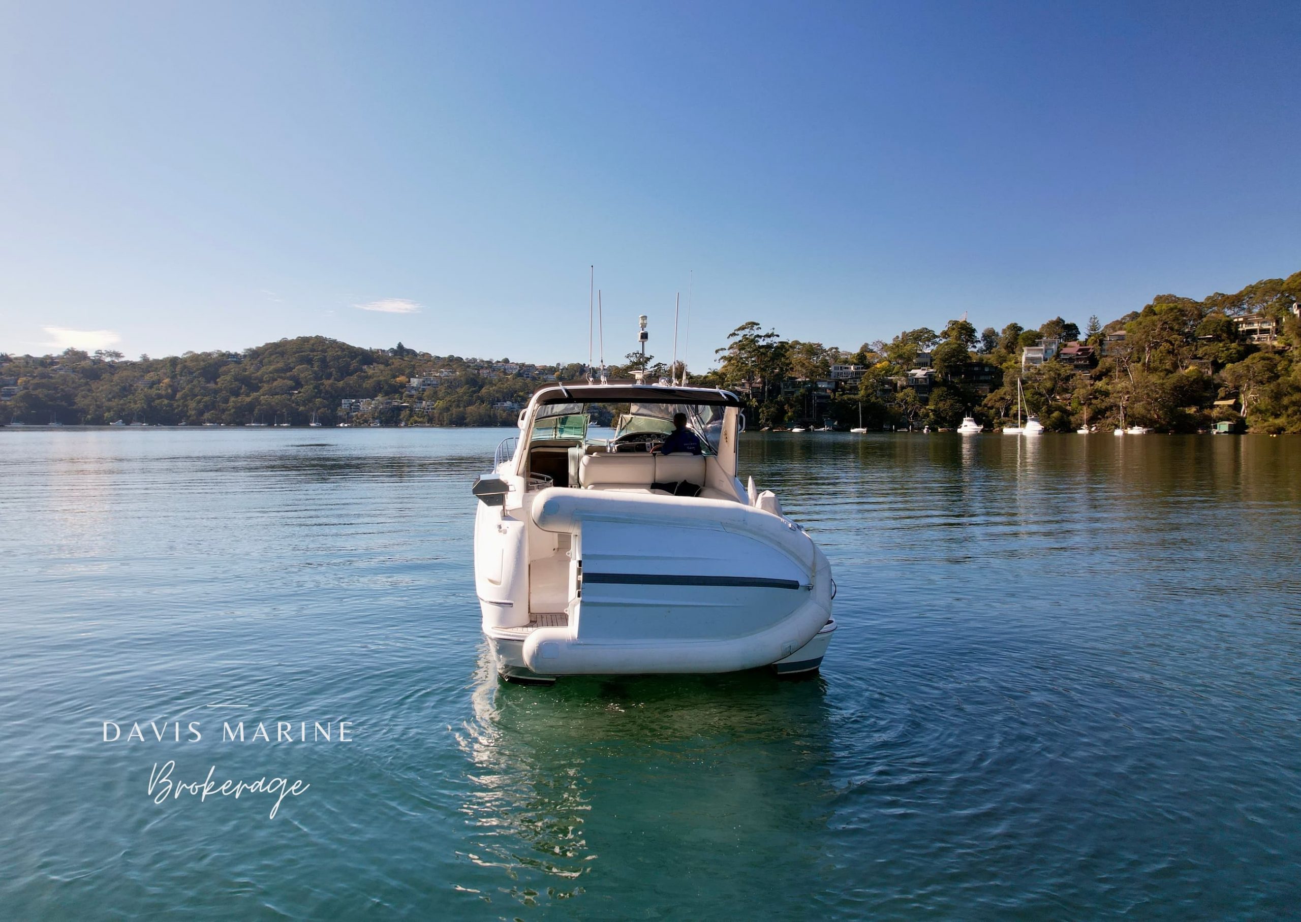 1 Updated 2005 Riviera M430 Sports Cruiser 30