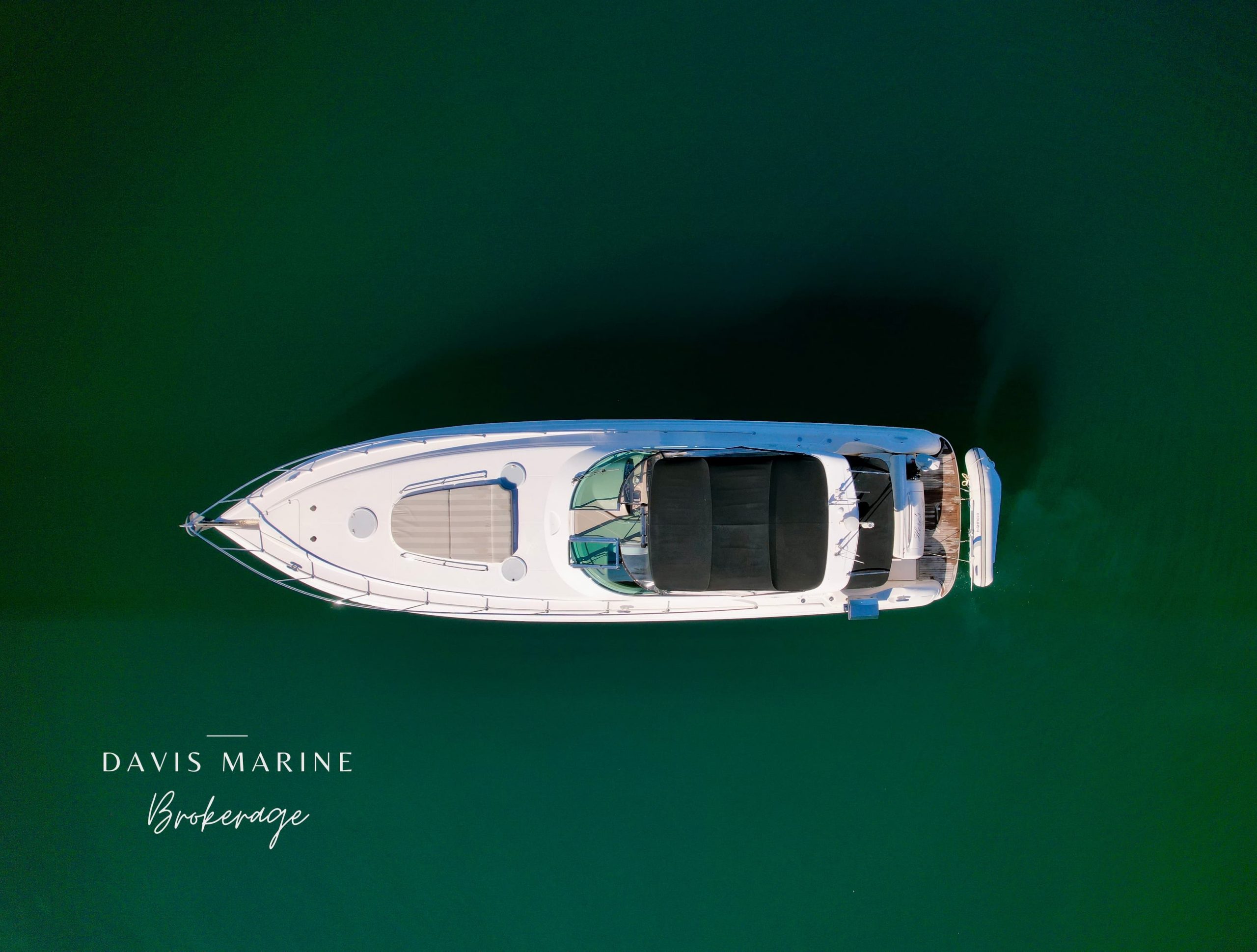 1 Updated 2005 Riviera M430 Sports Cruiser 31