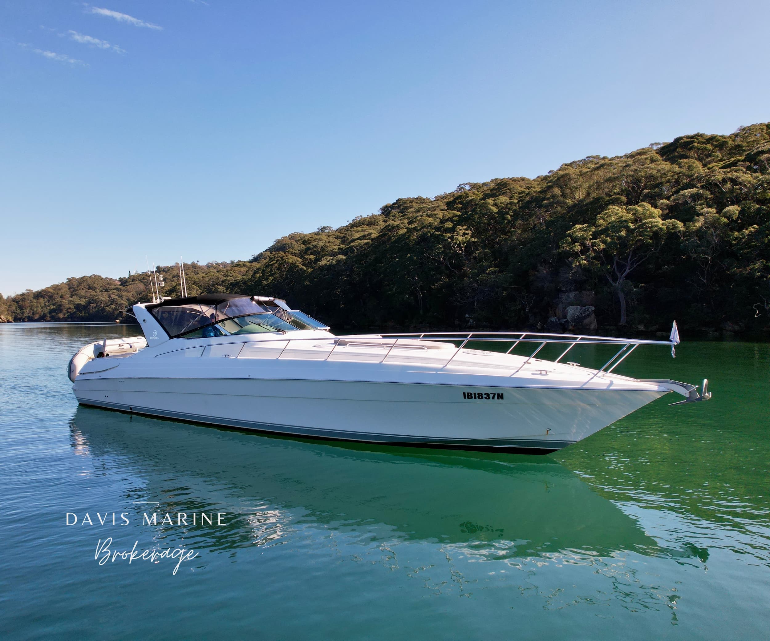 1 Updated 2005 Riviera M430 Sports Cruiser 5