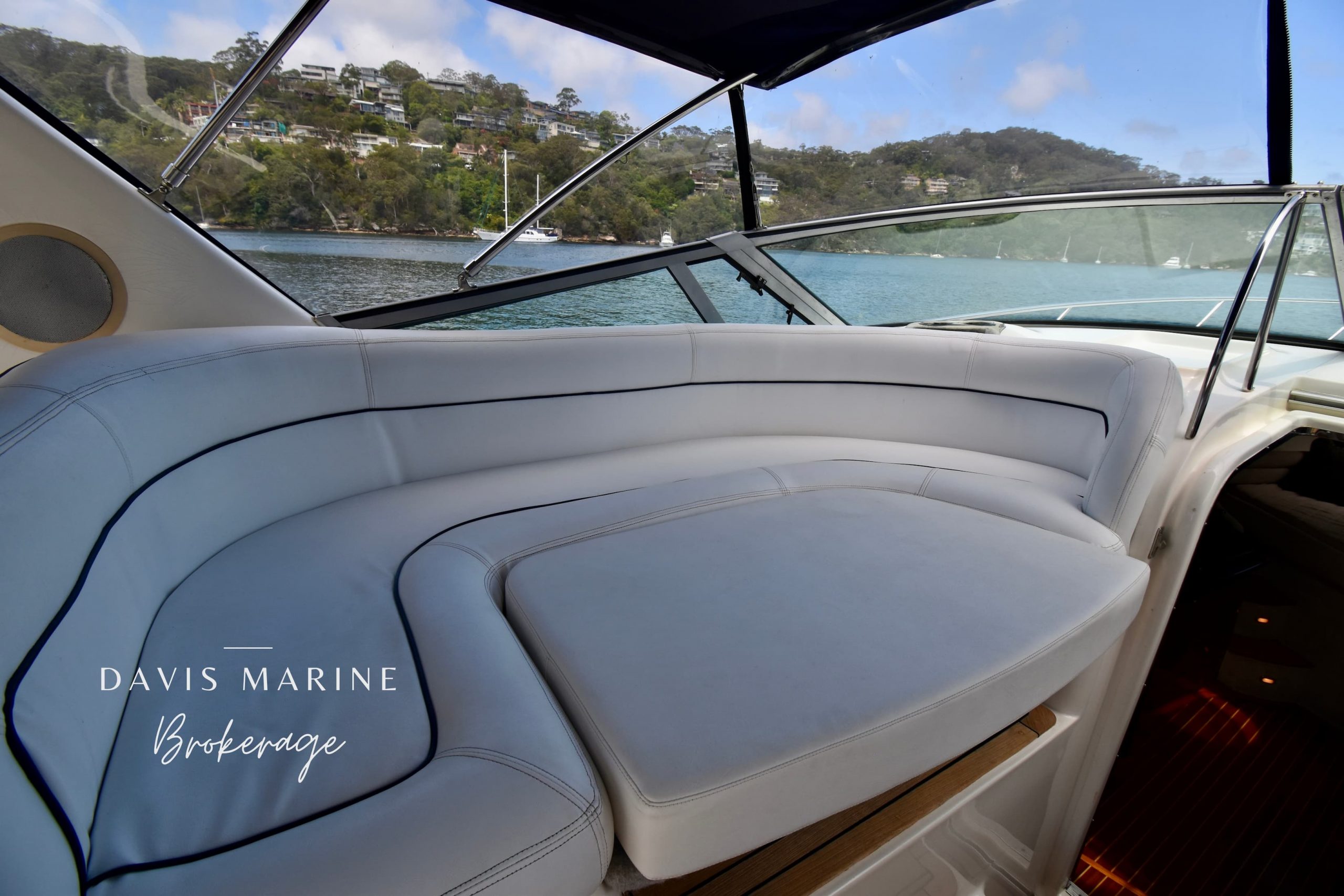2001 Mustang 3800 Sportscruiser 15
