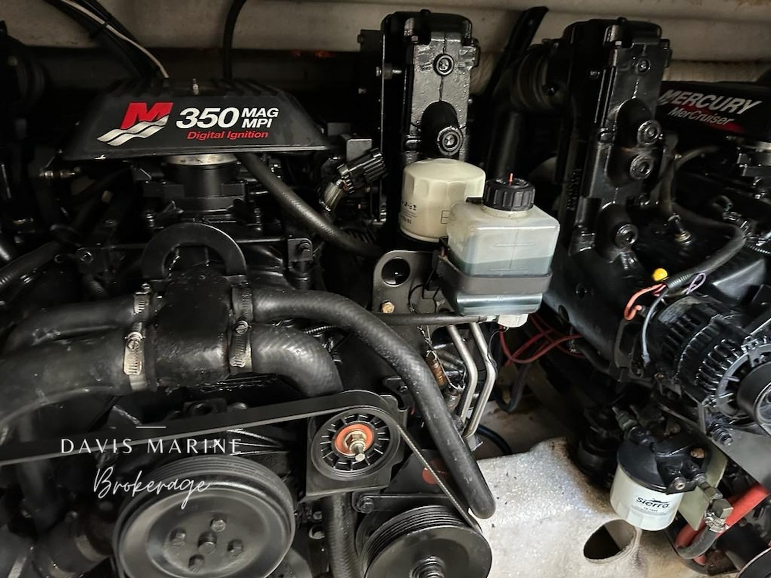 2001 Mustang 3800 Sportscruiser 23