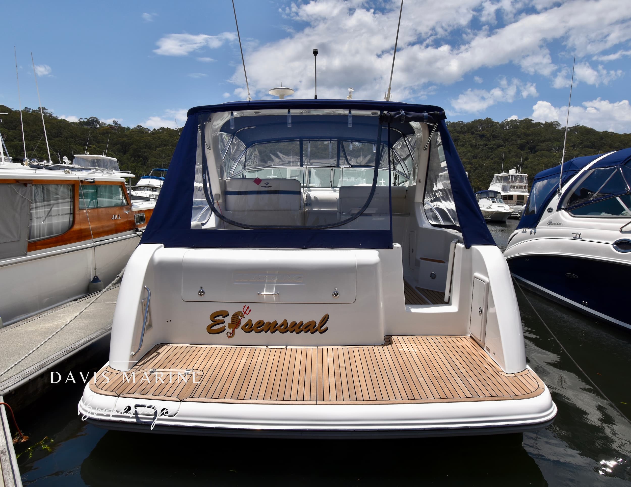 2001 Mustang 3800 Sportscruiser 25