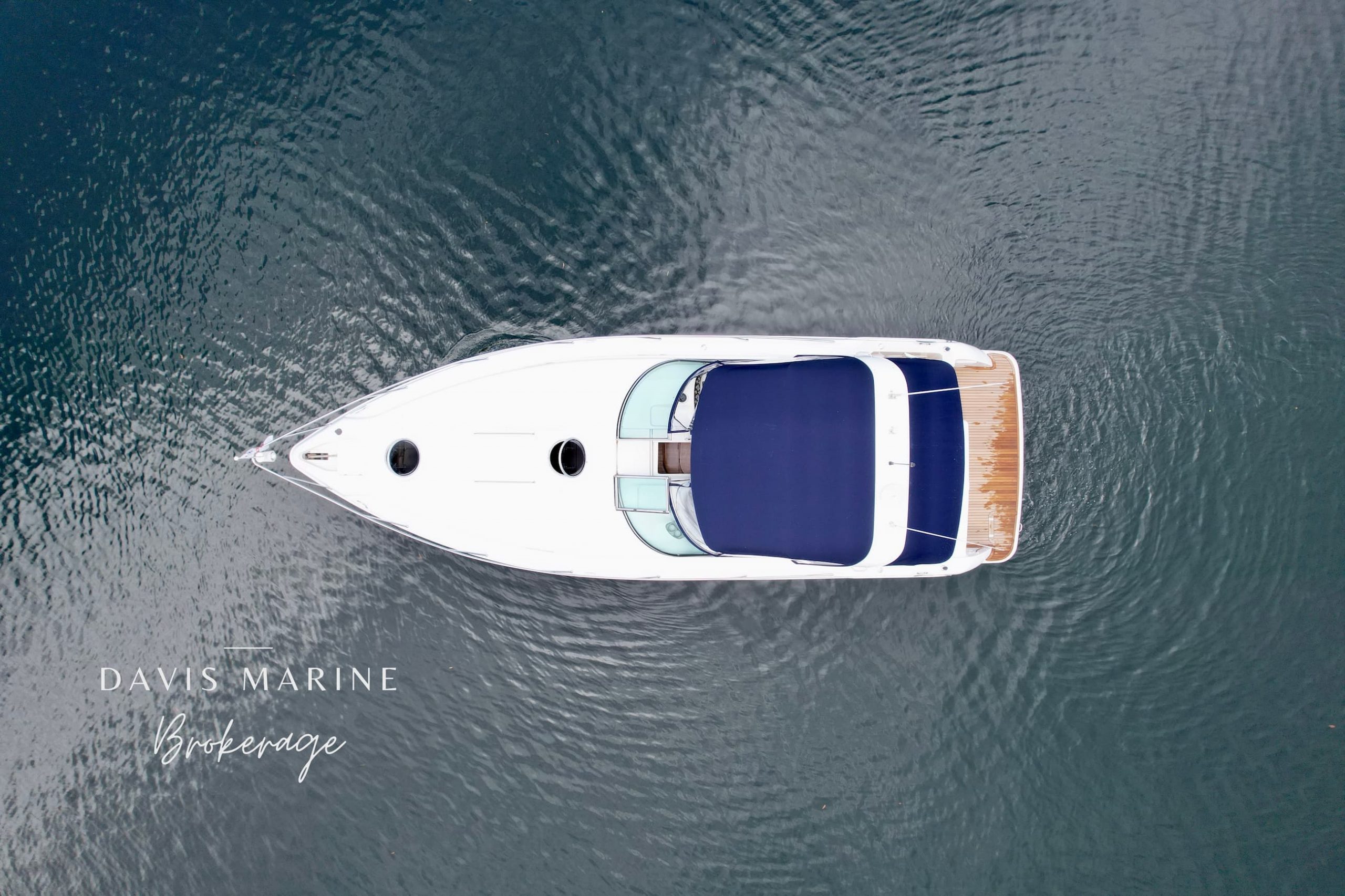 1999 Mustang 3800 Sportscruiser 29