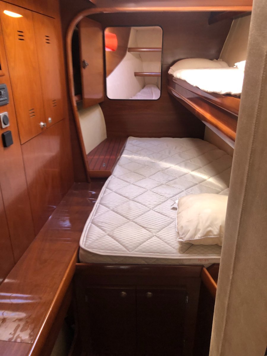 2005 FOUNTAINE PAJOT CUMBERLAND 44 6