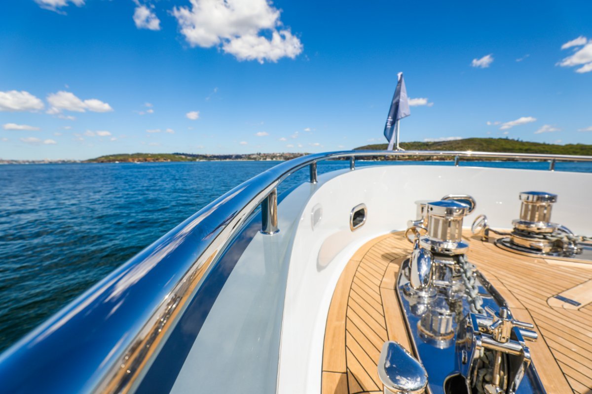 2011 BERING 77 29