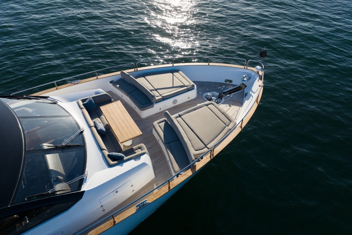 2013 SUNSEEKER 28 METRE YACHT 13