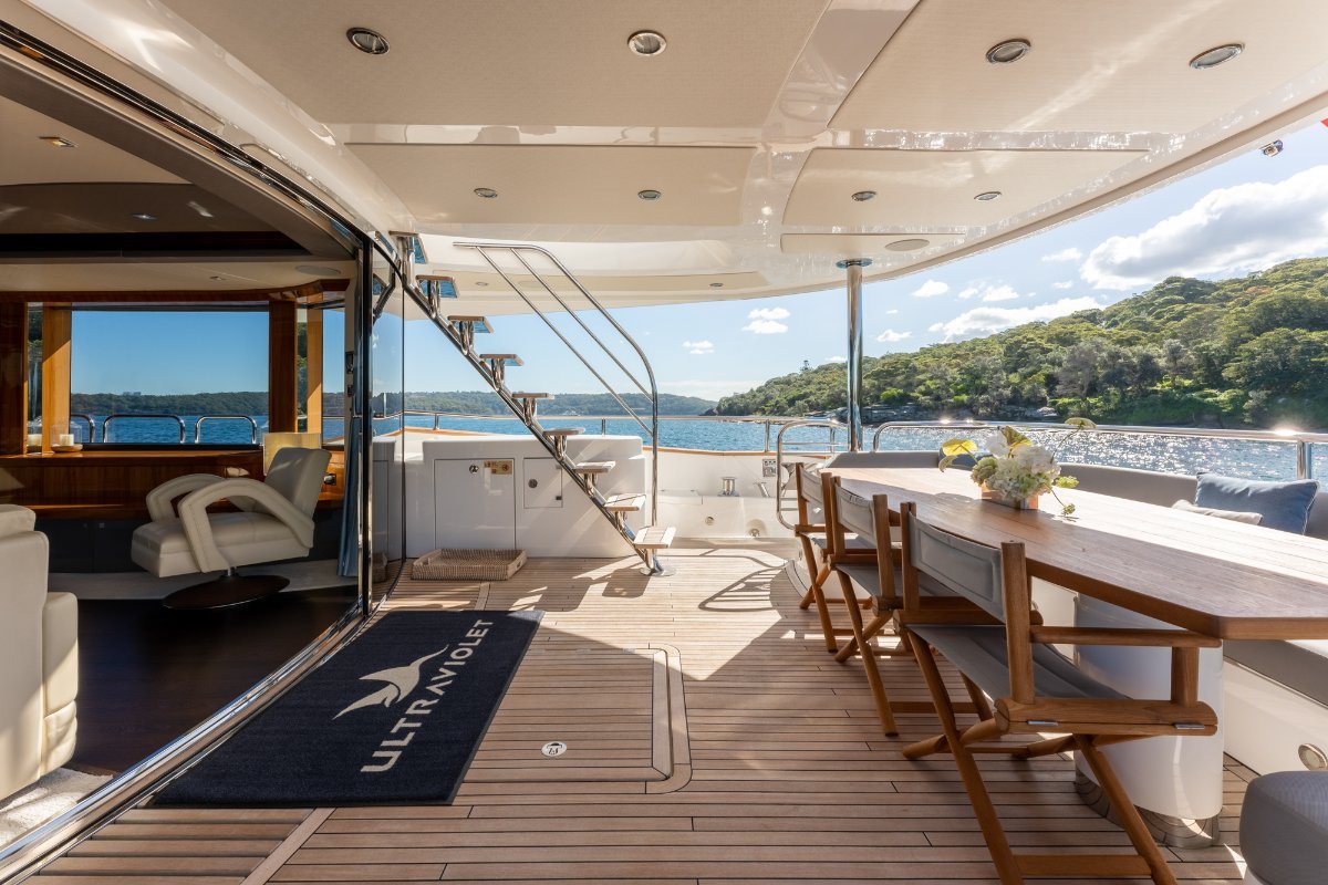2013 SUNSEEKER 28 METRE YACHT 8