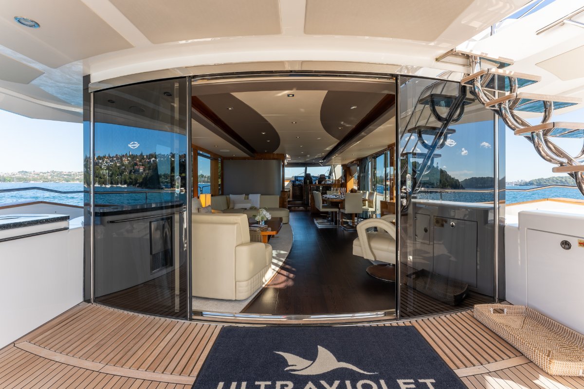 2013 SUNSEEKER 28 METRE YACHT 9