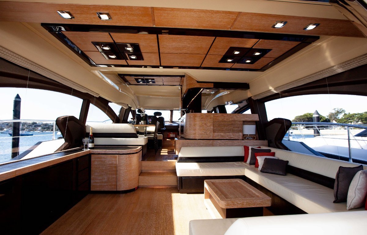2015 AZIMUT 70 FLYBRIDGE 2