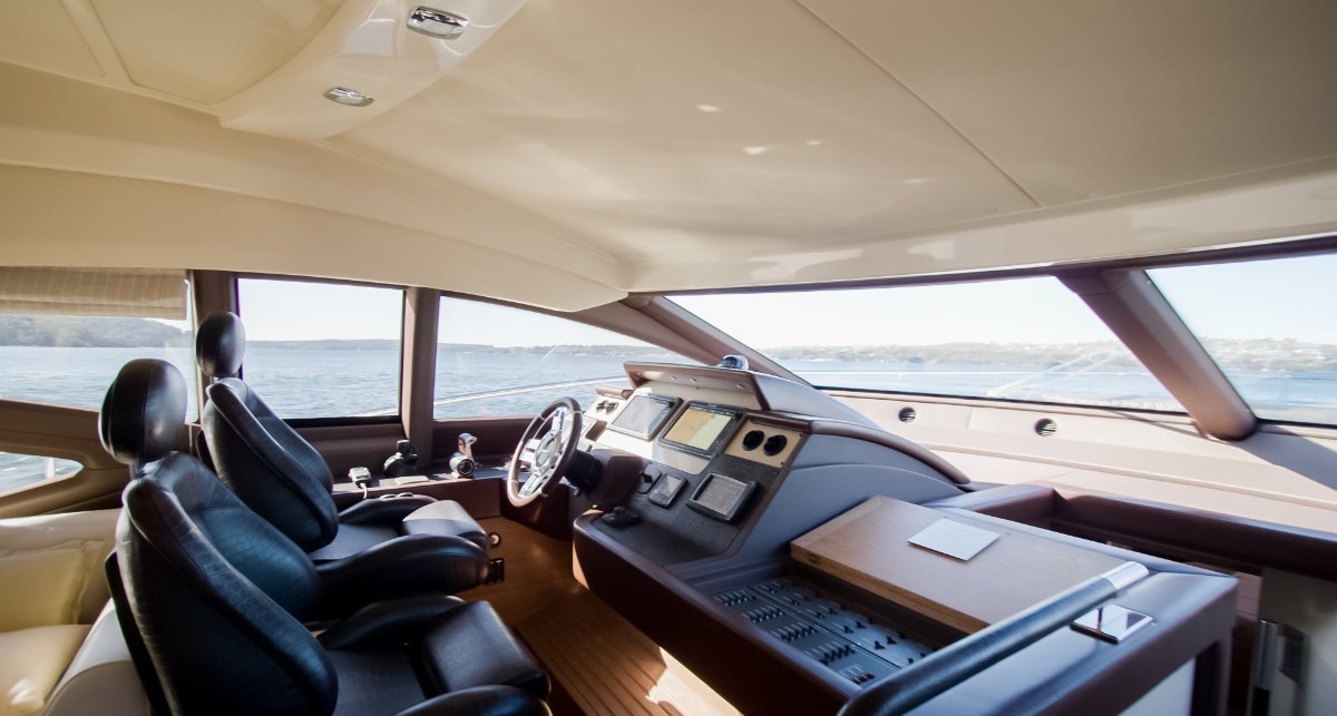2015 AZIMUT 70 FLYBRIDGE 24