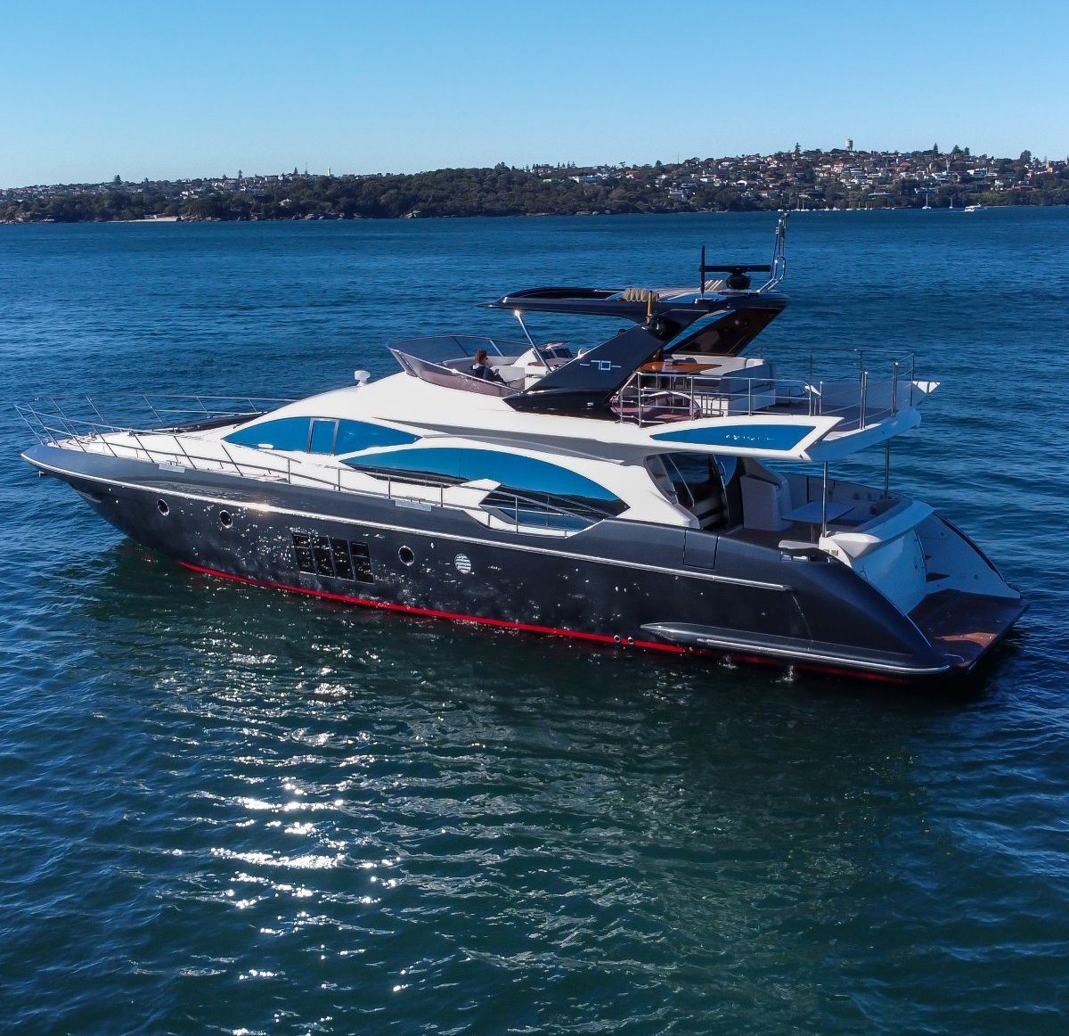 2015 AZIMUT 70 FLYBRIDGE 3