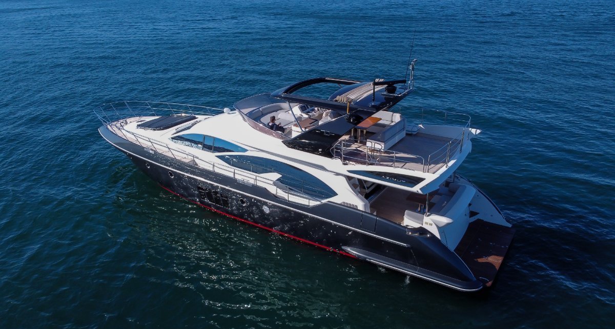 2015 AZIMUT 70 FLYBRIDGE 6