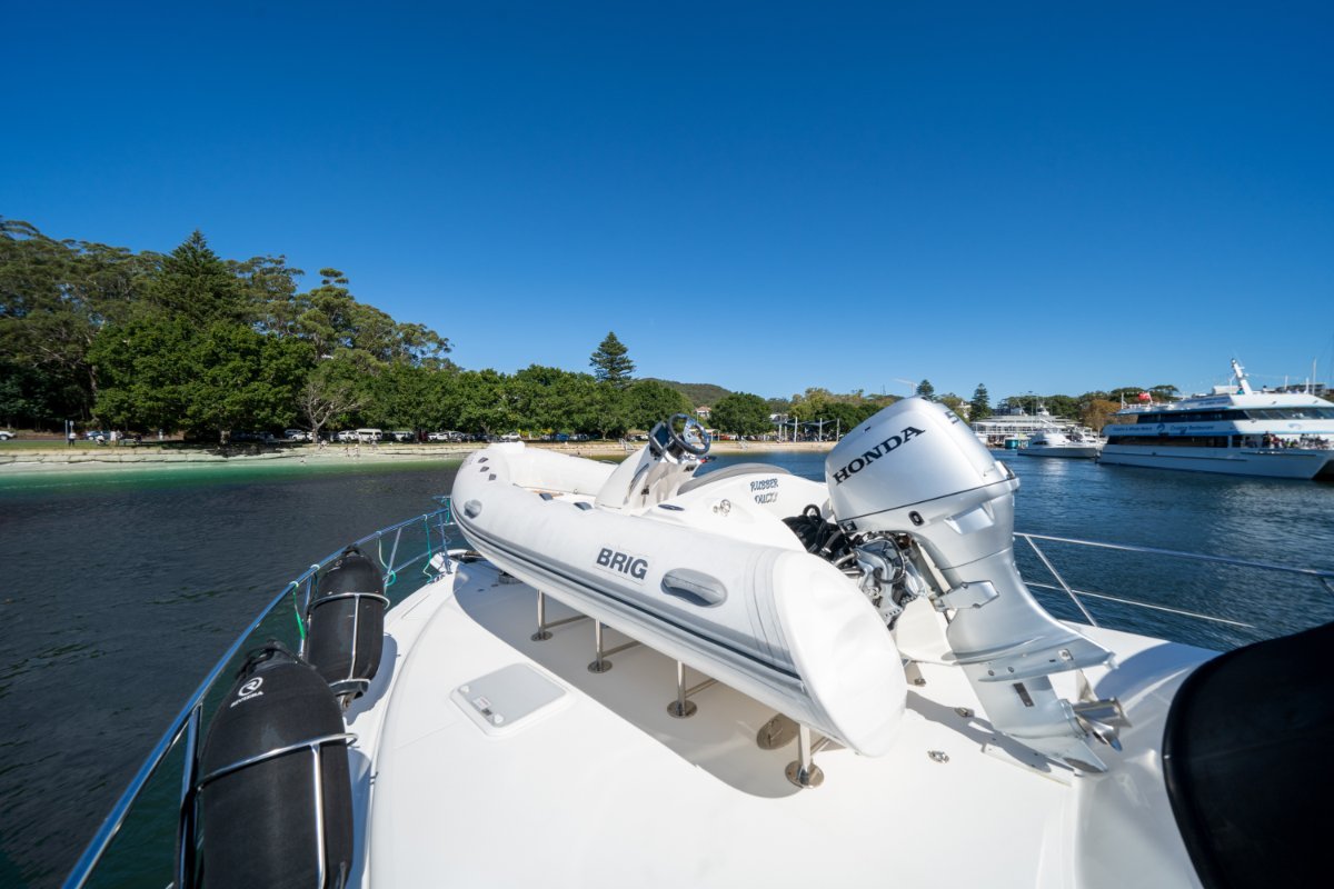 2016 RIVIERA 52 ENCLOSED FLYBRIDGE 12