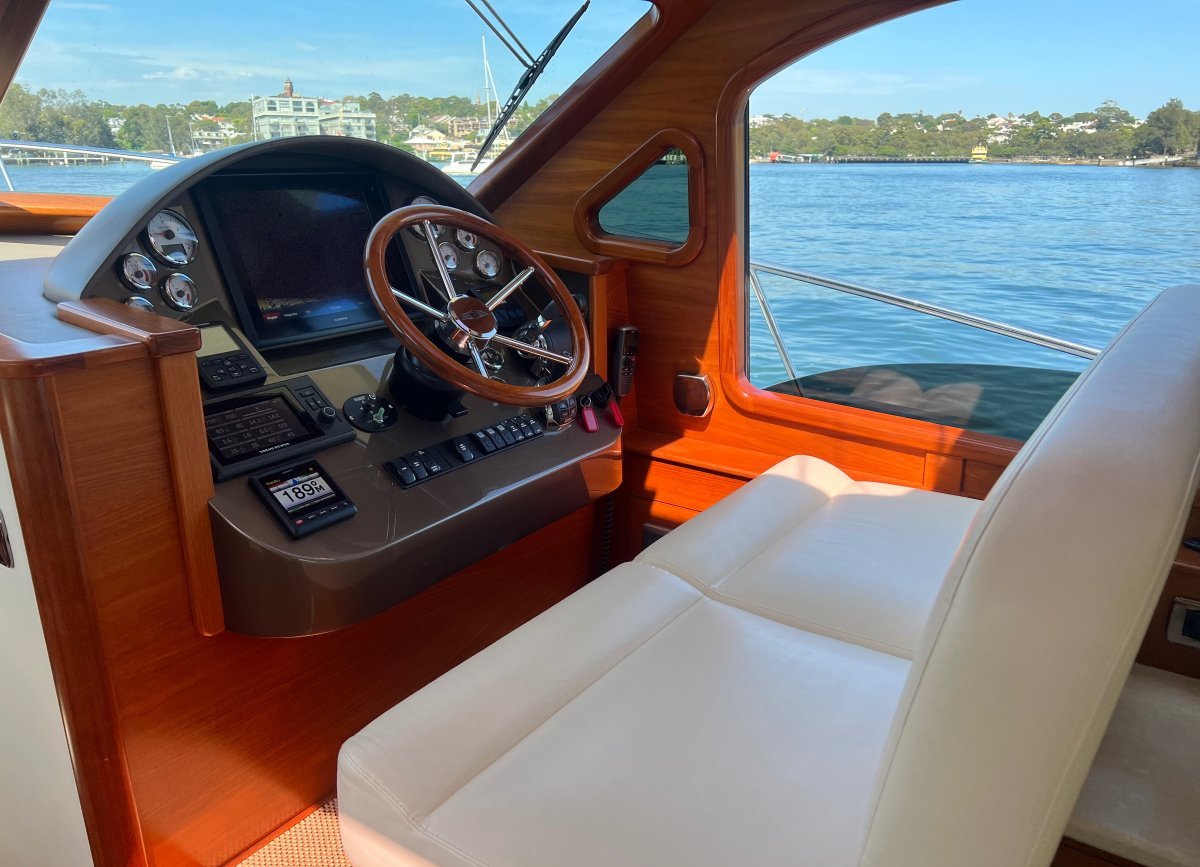 2014 PALM BEACH MOTOR YACHTS 45 16