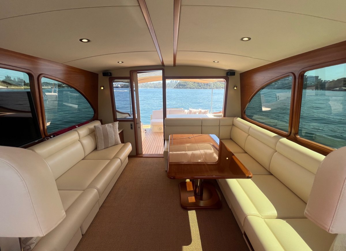 2014 PALM BEACH MOTOR YACHTS 45 9