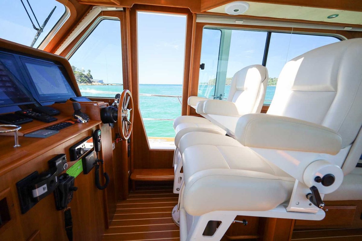 2018 Sabre 42 Salon Express 34