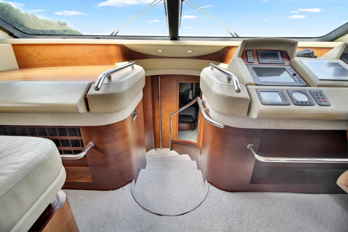 2006 Azimut 75 Flybridge Boat For Sale Sydney 12