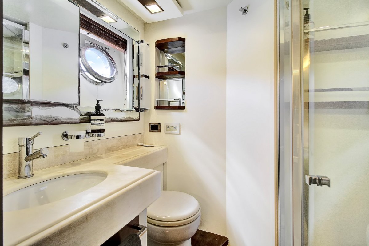 2006 Azimut 75 Flybridge Boat For Sale Sydney 20