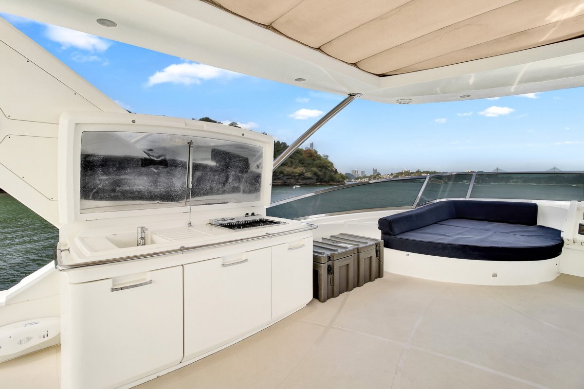2006 Azimut 75 Flybridge Boat For Sale Sydney 24