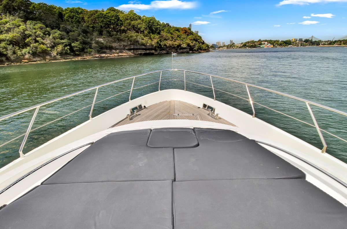 2006 Azimut 75 Flybridge Boat For Sale Sydney 32
