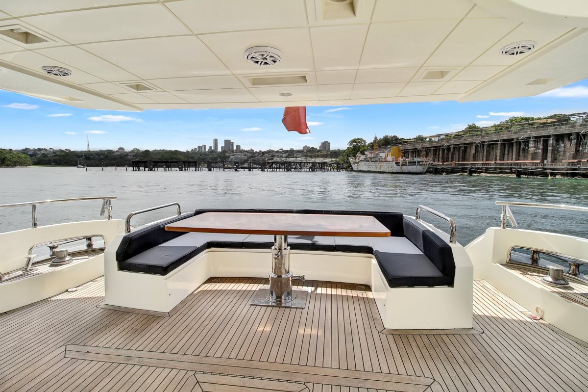2006 Azimut 75 Flybridge Boat For Sale Sydney 34