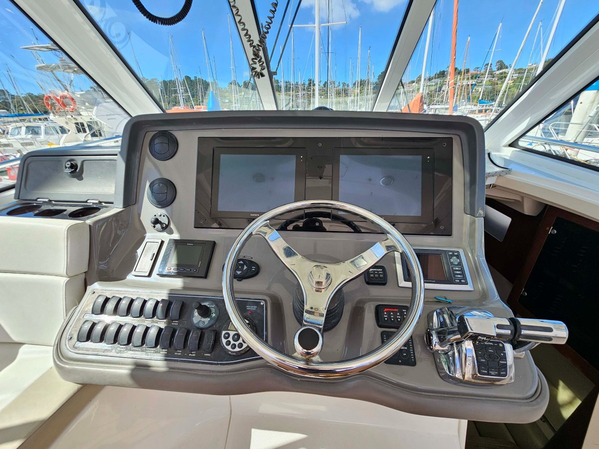 2009 Boston Whaler 345 Conquest Reel Gamer 16