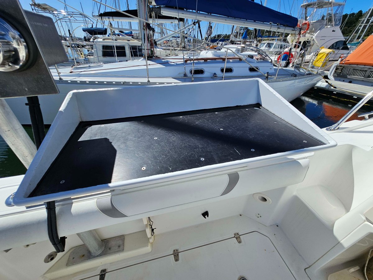 2009 Boston Whaler 345 Conquest Reel Gamer 33