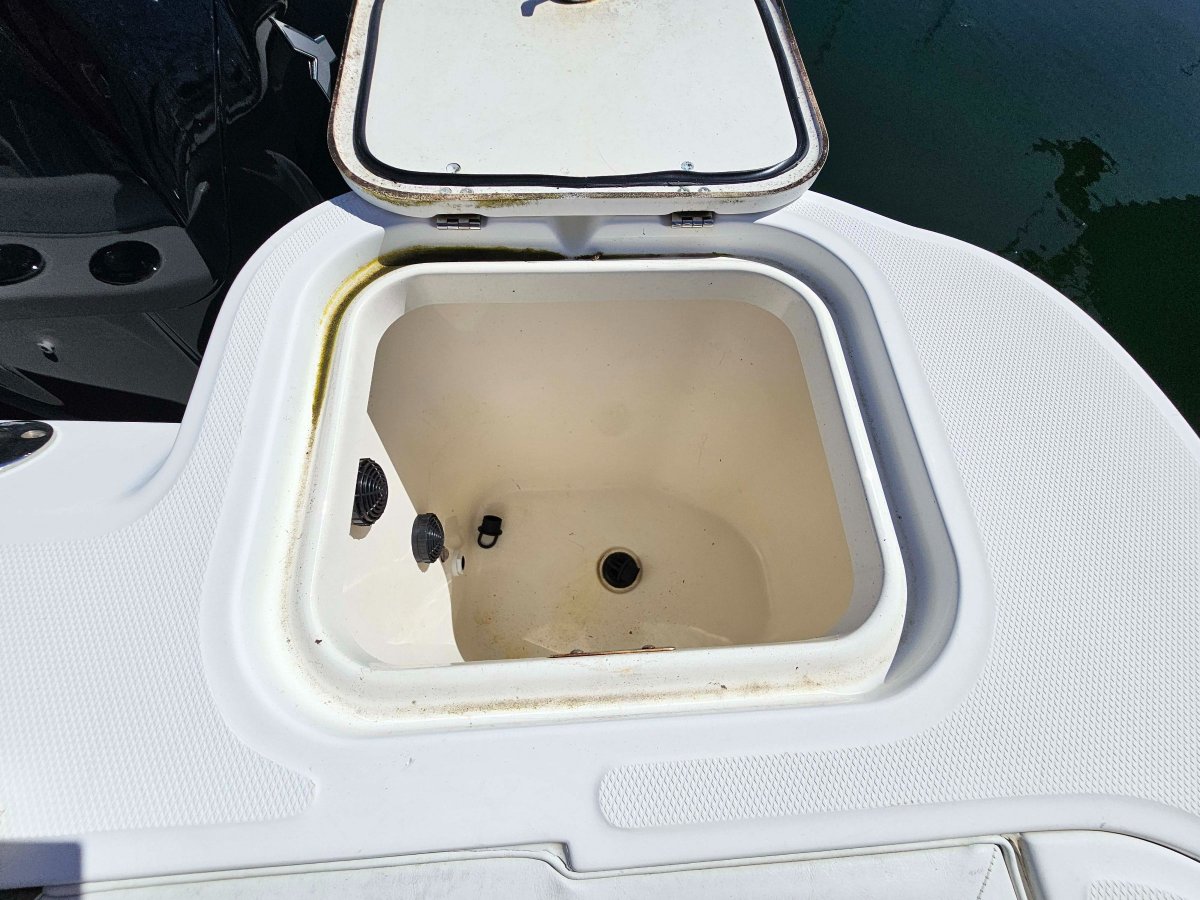2009 Boston Whaler 345 Conquest Reel Gamer 37