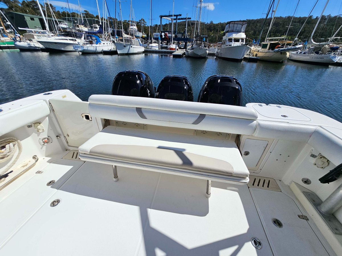 2009 Boston Whaler 345 Conquest Reel Gamer 8