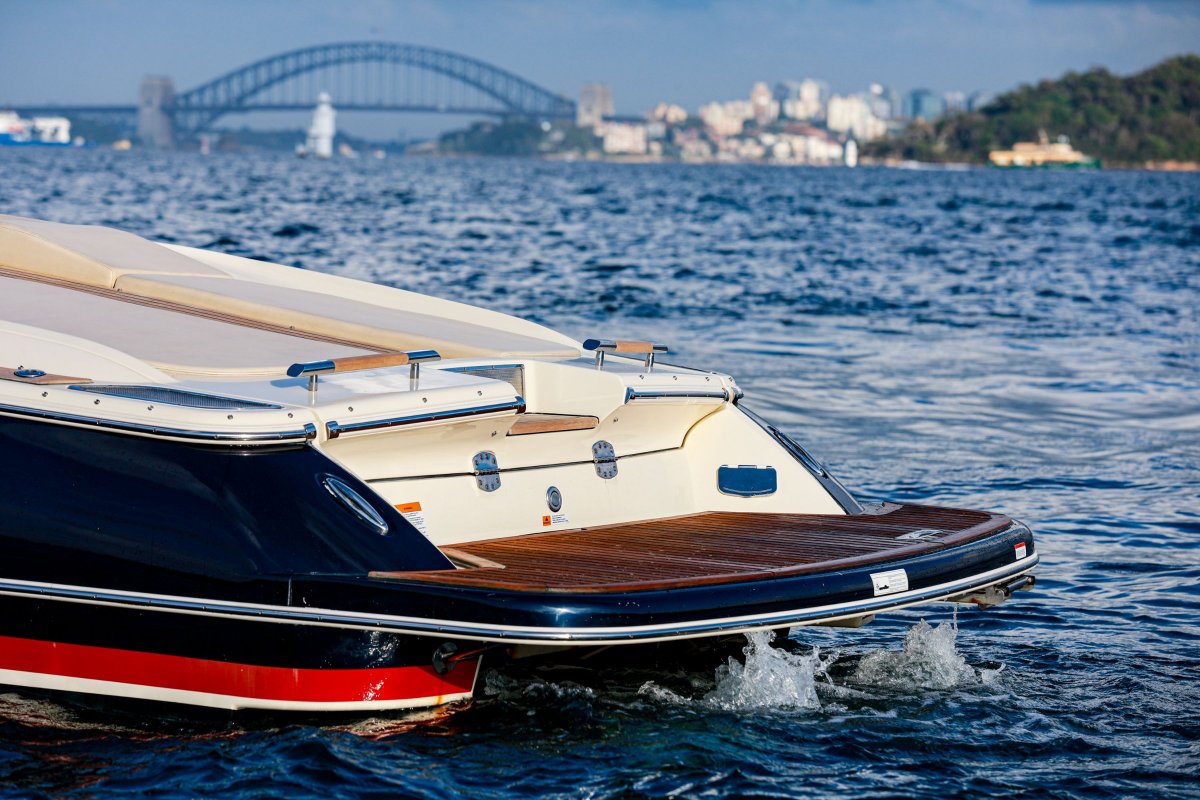 2015 CHRIS CRAFT LAUNCH 32 Boat For Sale 5