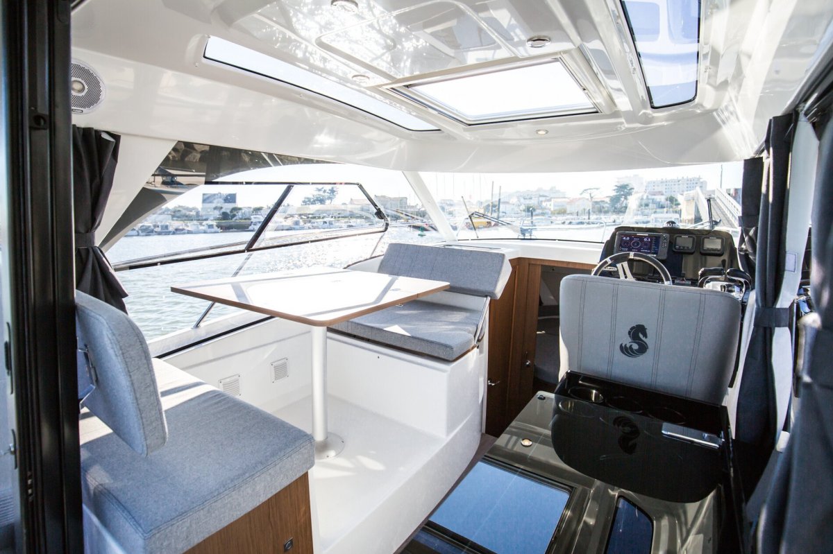 2024 New Beneteau Antares 9.0 B Boat For Sale 12