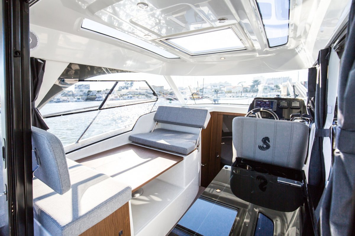 2024 New Beneteau Antares 9.0 B Boat For Sale 16