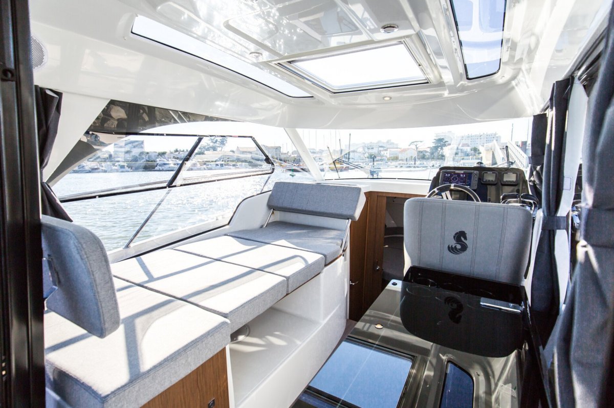 2024 New Beneteau Antares 9.0 B Boat For Sale 18