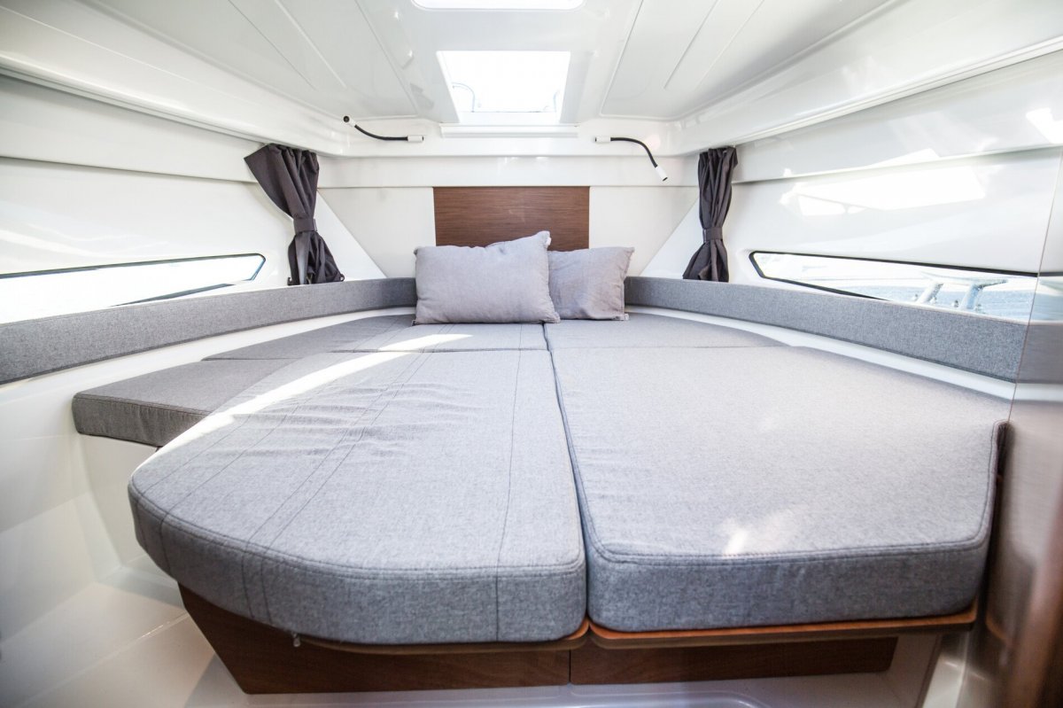 2024 New Beneteau Antares 9.0 B Boat For Sale 20
