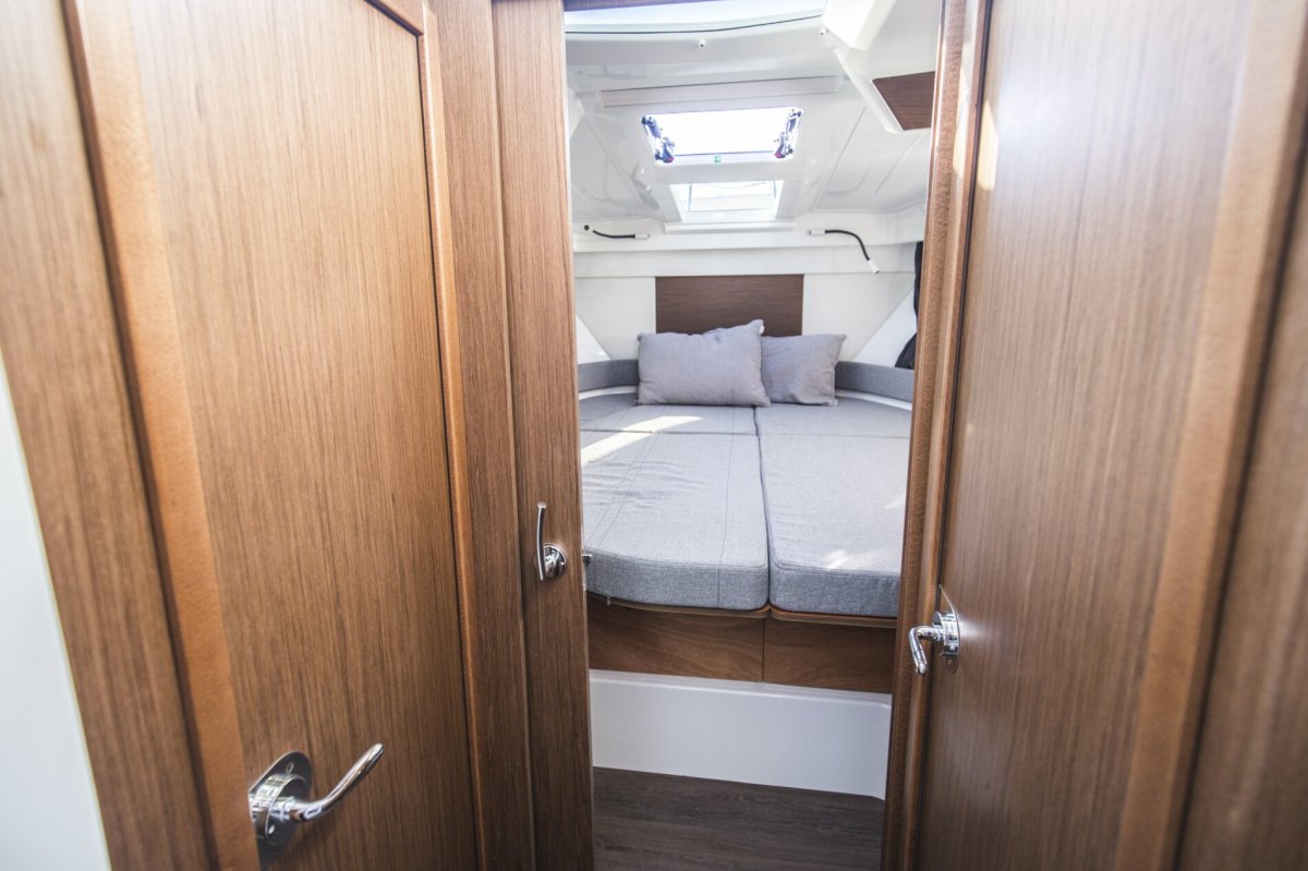 2024 New Beneteau Antares 9.0 B Boat For Sale 21